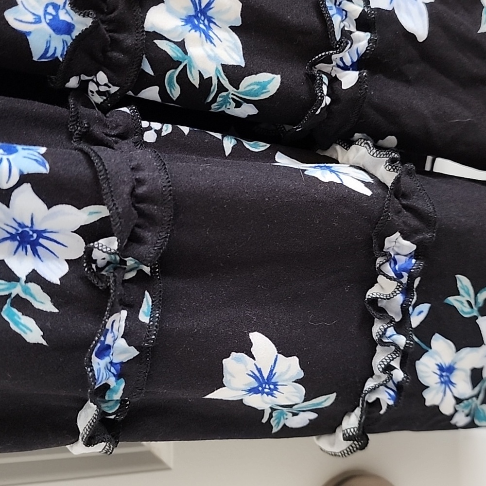 NB Ruffle Dress - Picture 9 of 10